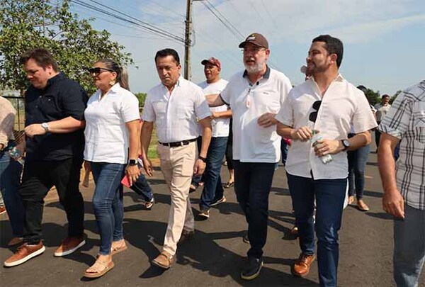 Director general verificó obras viales ejecutadas en Guairá con financiamiento de Itaipú | DIARIO PRIMERA PLANA