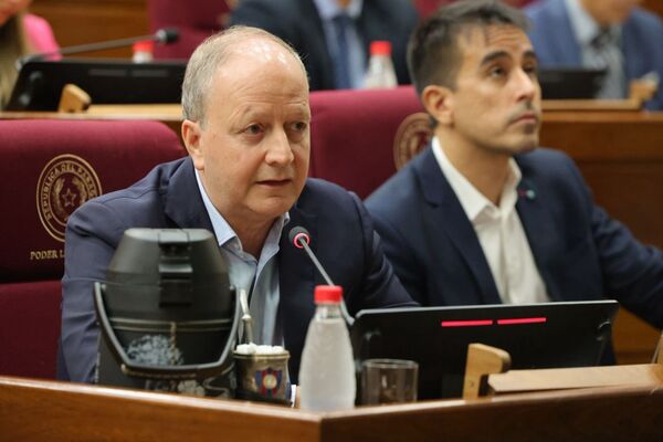 Reforma de la Caja Fiscal apunta a prevenir un déficit de hasta USD 800 millones anuales - El Trueno