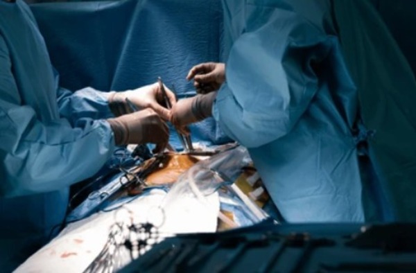 El Hospital General de Luque realiza su primer implante de marcapasos permanente