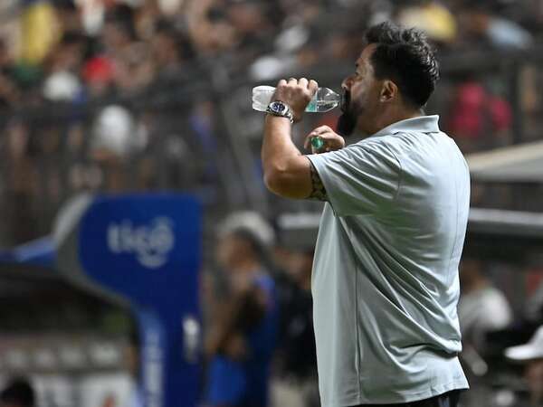 ‘Vitamina’: “No me habían preguntado nunca por el árbitro...” - Olimpia - ABC Color