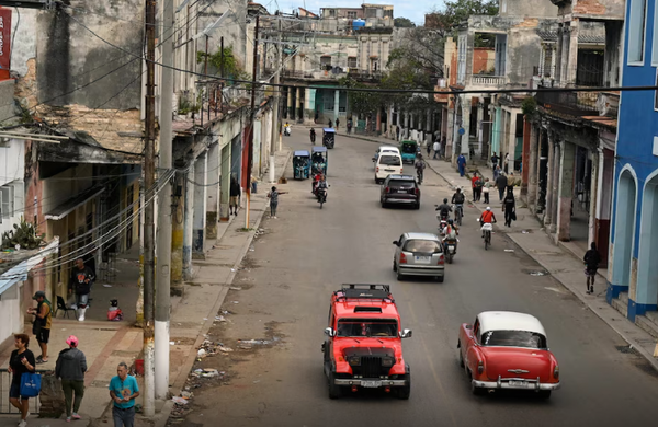 Uruguay está recibiendo la mayor cantidad de cubanos de la historia