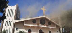 Video: incendio en la Catedral San Blas de Ciudad del Este - ABC en el Este - ABC Color