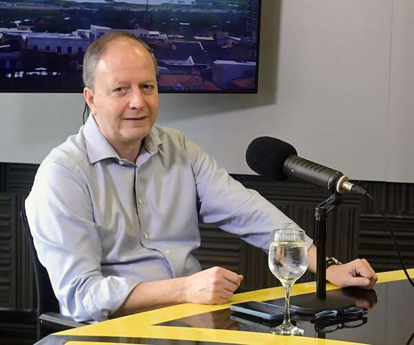 Caja Fiscal: ministro reconoce apertura de docentes para modificar la edad mínima  - Nacionales - ABC Color