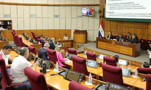 Quórum roto y dudas políticas frenan la reforma de la Caja Fiscal - OviedoPress