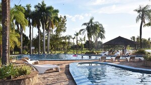 Tarde de verano en el Club Puerta del Lago