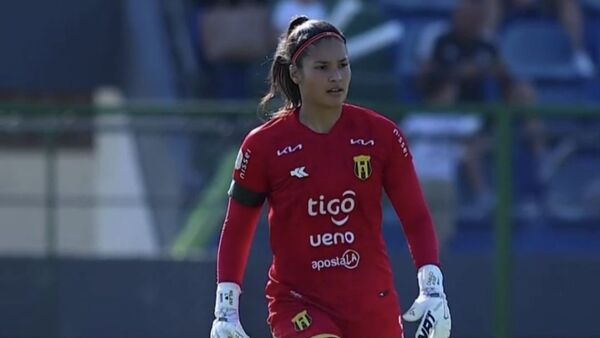 Arquera titular de Guaraní disfruta de sus vacaciones en Concepción - Concepción al Día