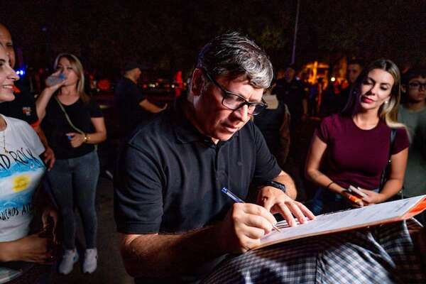 Intendente solicita a la Junta declaración de emergencia tras incendio de la Catedral San Blas - ABC en el Este - ABC Color