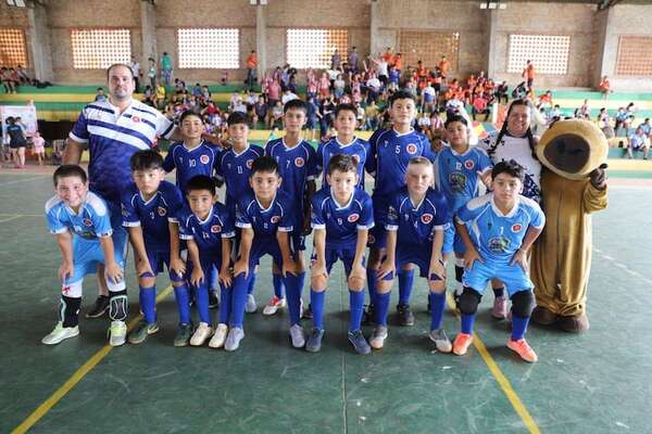 Nacional de Futsal FIFA/UFI Sub 12 y 14: Pastoreo y Badeña, los mejores - Polideportivo - ABC Color