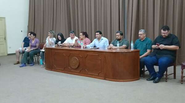 Docentes universitarios advierten paro indefinido de la UNA si se aprueba la Reforma de la Caja Fiscal - Nacionales - ABC Color