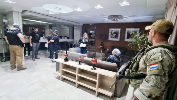 Confirman juicio oral para exabogado de Jarvis Pavão