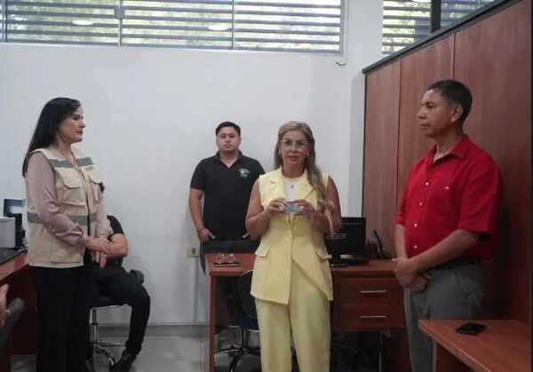 Popular / Expidieron primera licencia con código QR en la muni Lamber city