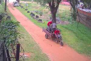 Denuncia ciudadana: arrojan cubiertas y basura en la vía pública en Capilla del Monte » San Lorenzo PY