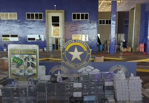 Incautan más de 500 ampollas adelgazantes ingresadas a Brasil por el Puente de la Amistad - ADN Digital