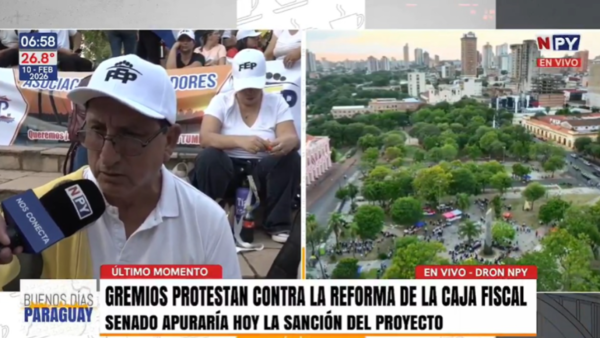 Multitudinaria movilización en rechazo a la reforma de la Caja Fiscal