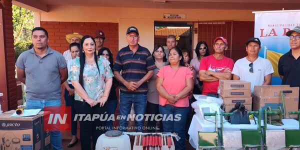 MUNICIPALIDAD DE LA PAZ ENTREGA INSUMOS A PEQUEÑOS PRODUCTORES