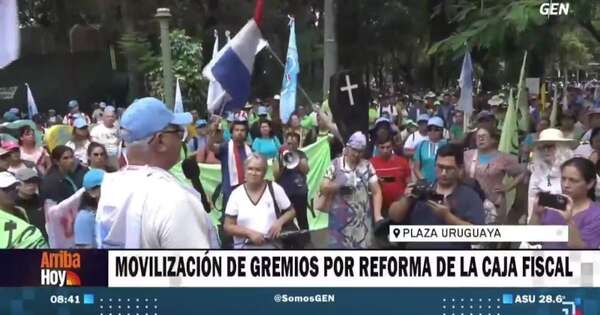 La Nación / Caja Fiscal: docentes protagonizan movilización en cercanías del Congreso