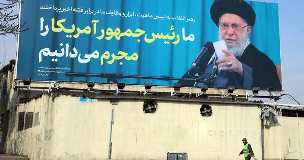 La Nación / En paralelo a negociaciones con EE. UU. se intensifica la represión interna en Irán