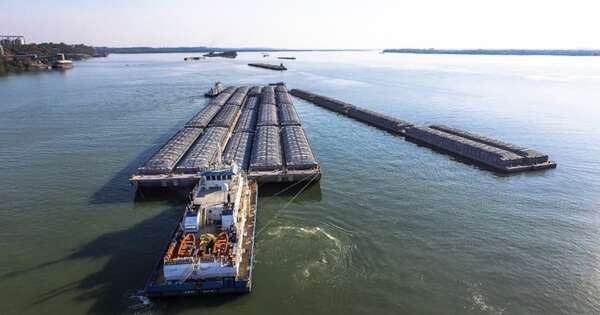 Diario HOY | Solo 2 de cada 10 egresados logra empleo en Marina Mercante: 25.000 personas esperan navegar