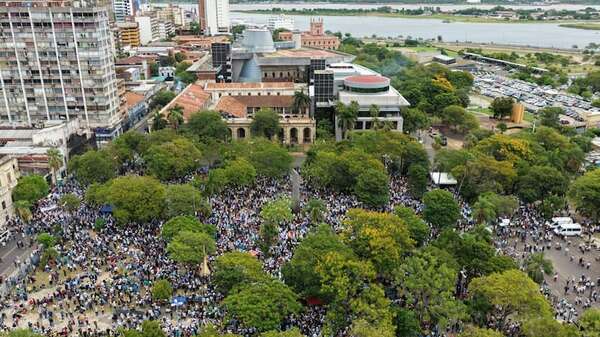 Reforma de la caja fiscal: postergan sesión extraordinaria del Senado  - Política - ABC Color