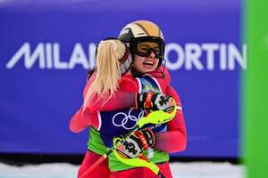 Austria se queda con el oro en la combinada por equipos y EE.UU con Shiffrin quedan fuera del podio - Polideportivo - ABC Color