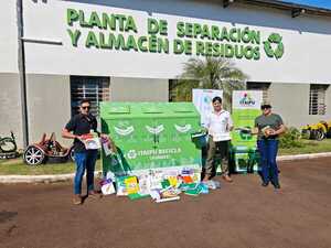 Itaipú entregó plantines, basureros y materiales educativos a la Escuela Agrícola de Minga - ADN Digital