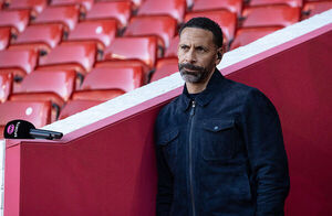 Rio Ferdinand revela que a veces usa silla de ruedas debido a lesiones sufridas como futbolista