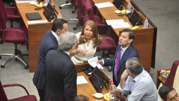 Recuerdan a liberales amenaza con Tribunal de Conducta a los que apoyen medida de gobierno sobre Caja Fiscal