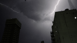 Los siete departamentos en zona de tormentas para las próximas horas - Noticiero Paraguay