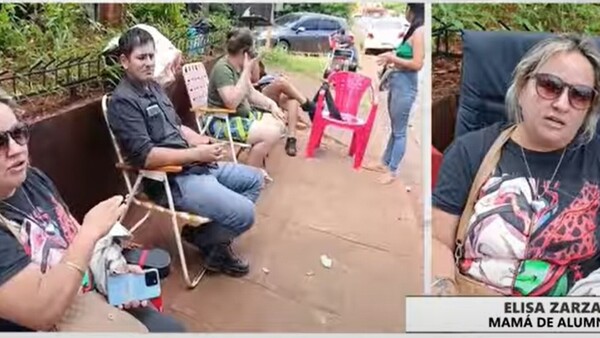 Padres duermen en la vereda de la escuela para conseguir lugar en jardín