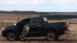 Matan a balazos a dos hombres en un sojal de Ybyrarobaná