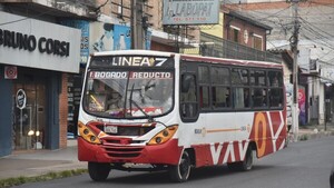 Video: Indignan buses chatarras y mal servicio en San Lorenzo