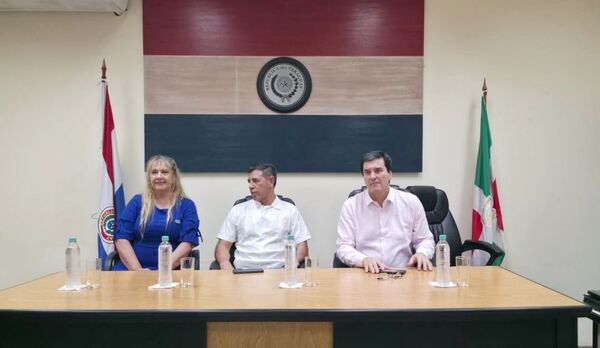Ministros Ríos y Santander desarrollaron jornada de gobierno en la Circunscripción Judicial de Paraguarí