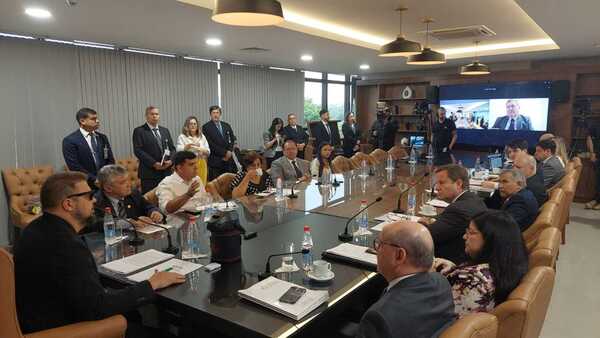 Ministros de la Corte dicen a senadores que sacaron 35.608 juicios de la “mafia de pagarés”