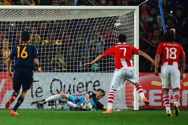 Óscar Cardozo sobre el penal contra España: “No podía chutar muy fuerte” - Selección Paraguaya - ABC Color