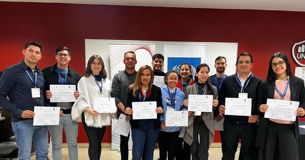 La Nación / El TSJE fortalece la formación y el liderazgo de los jóvenes