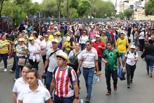Senado posterga reforma de la Caja Fiscal hasta marzo