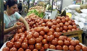 Altos precios del tomate: comerciantes se suman a pedido de liberar importación - Nacionales - ABC Color
