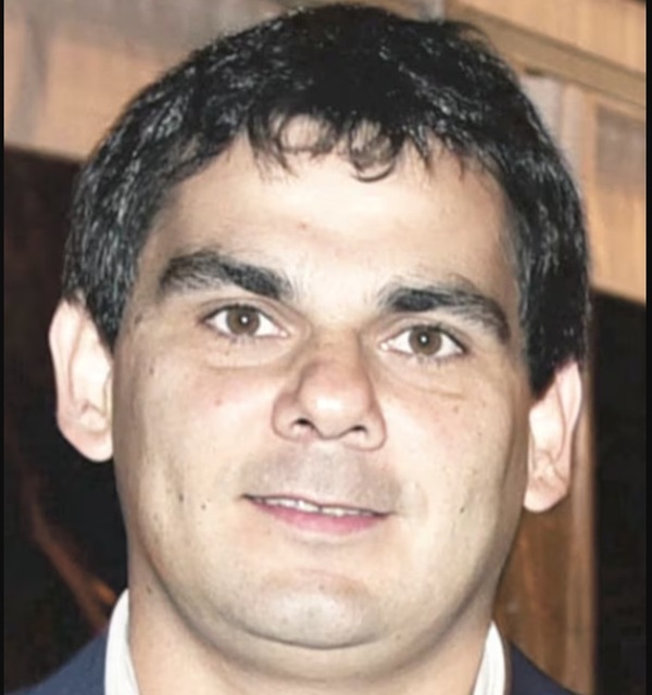 Asesor previsional de IPS asegura privilegios a su hermana