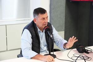 Pettengill respalda postergación y llama a consensuar cambios en cajas fiscales