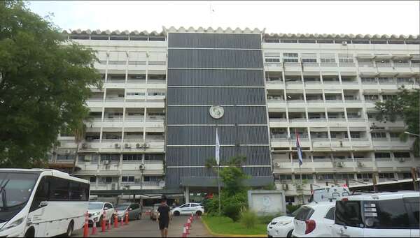 IPS confirma que no hay catéter para diálisis en Hospital Central - Nacionales - ABC Color