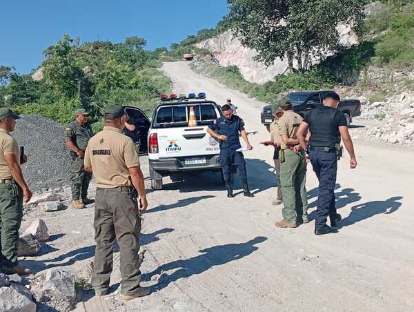 APREHENDEN A DOS PERSONAS EN LA INVESTIGACIÓN POR ROBO AGRAVADO EN CORONEL BOGADO