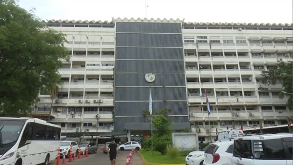 IPS admite falta de catéter para diálisis