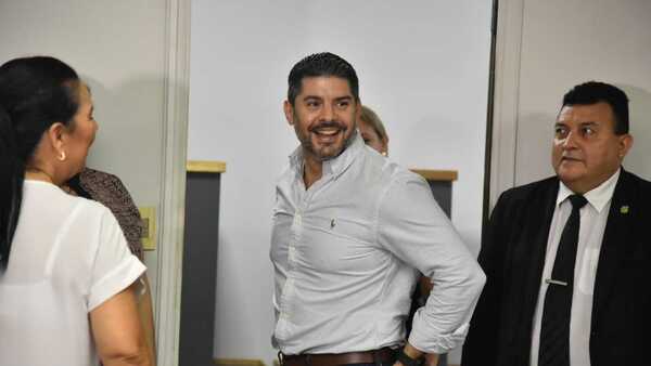 Nenecho asegura que bajo su gestión estuvieron "al día en todos los pagos"