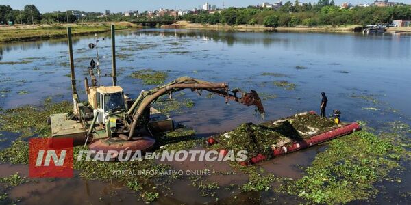 DRAGA ANFIBIA YACYRETÁ XX SE INCORPORA A LABORES DE LIMPIEZA EN EL POTIY