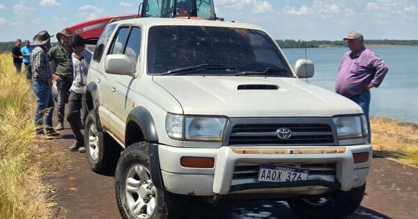 Diario HOY | Hallan camioneta sumergida en el río Paraná y presumen vínculo con asalto