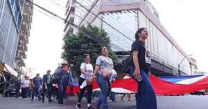 La Nación / Movilización por reforma de Caja Fiscal - OJO Galería