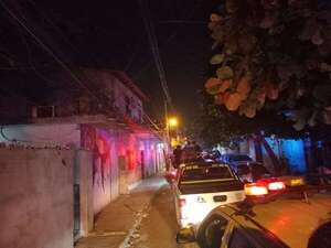 Policía intensifica patrullas nocturnas en barrios con altos índices delictivos - Policiales - ABC Color