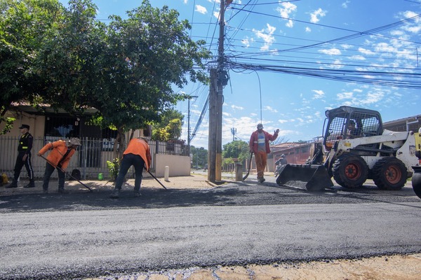Municipalidad inicia bacheos en calles afectadas por desvíos - La Tribuna