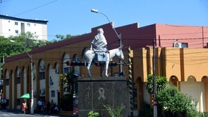 Posible traslado del monumento a la Burrerita genera debate