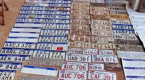 Cae banda que falsificaba chapas, cédulas verdes y contratos de vehículos en CDE - Noticiero Paraguay